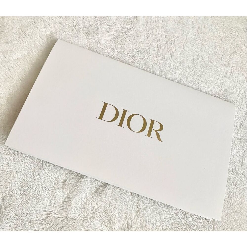 Blank Christian Dior white card ￼